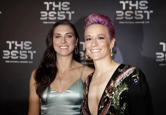 AP Sue Bird y Rapinoe durante la entrega del premio The Best