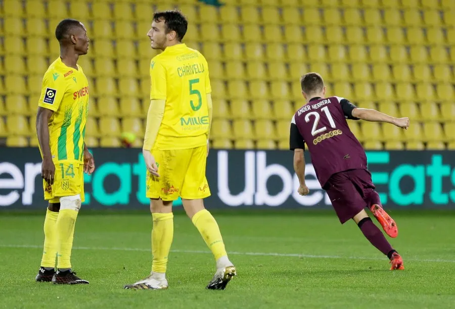 AP Ander Herrera después de anotar gol