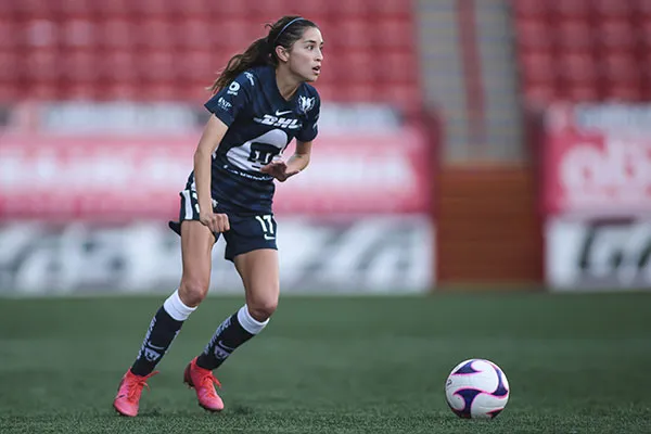 La defensa en el juego contra las Xolas