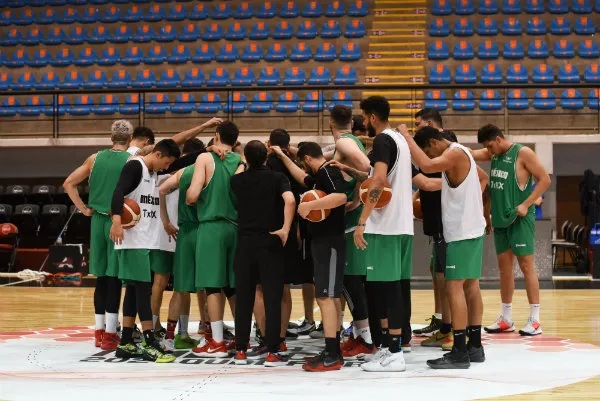 Jugadores de la Selección Mexicana de Basquetbol
