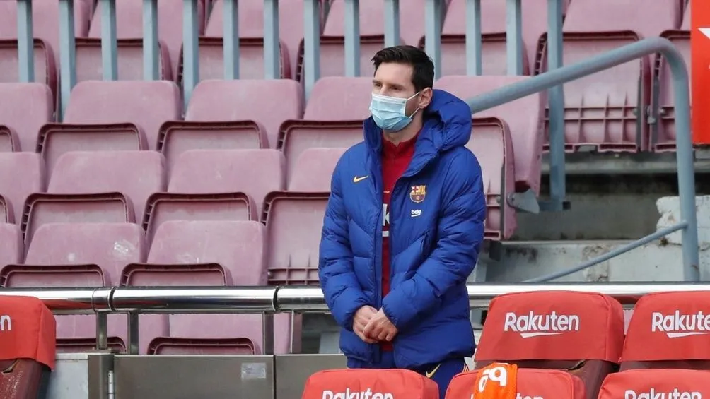 @FOXDeportes Messi en la banca ante el Betis