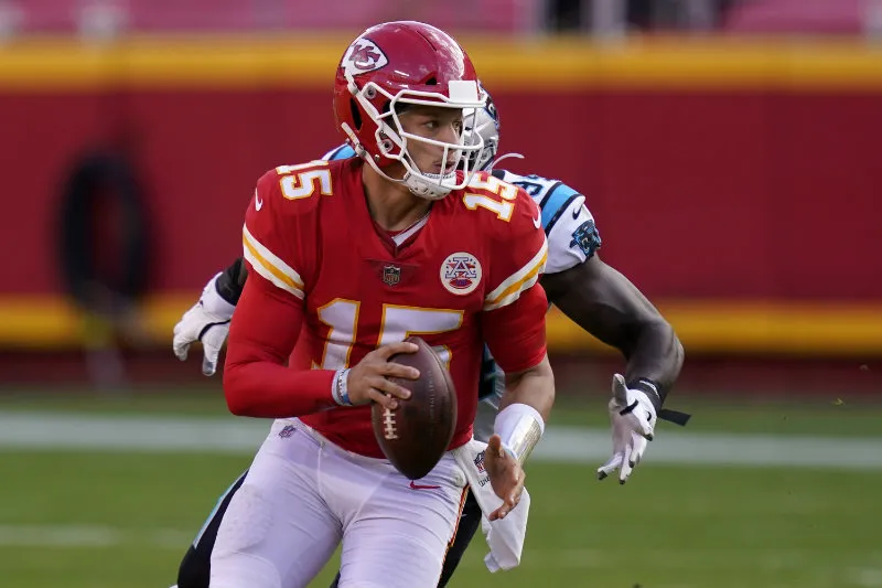 Mahomes en celebración de TD