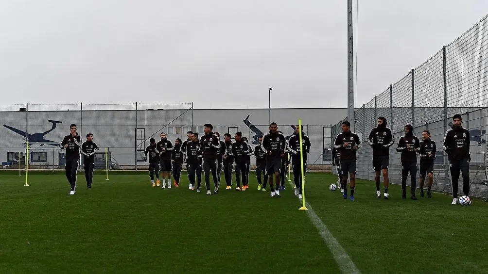 Los seleccionados mexicanos enfrentarán dos amistosos