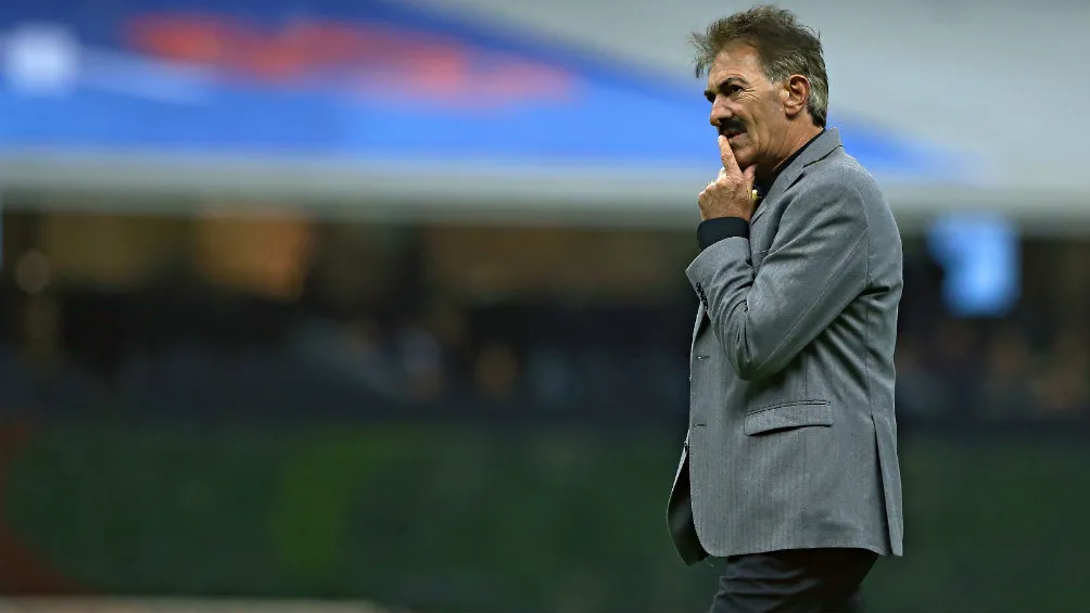 La Volpe en un partido de la Liga MX