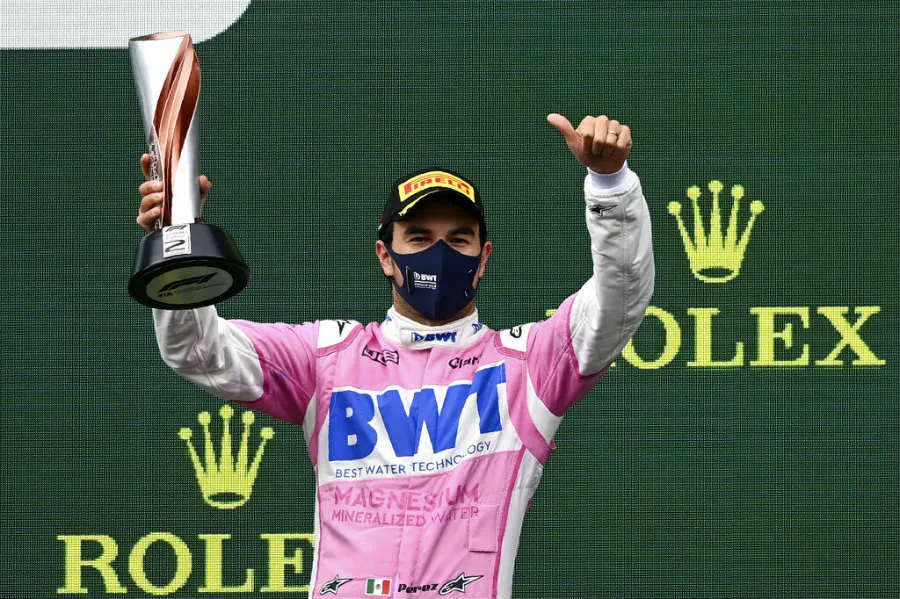 AP Sergio Pérez celebra su segundo lugar en el GP de Turquía