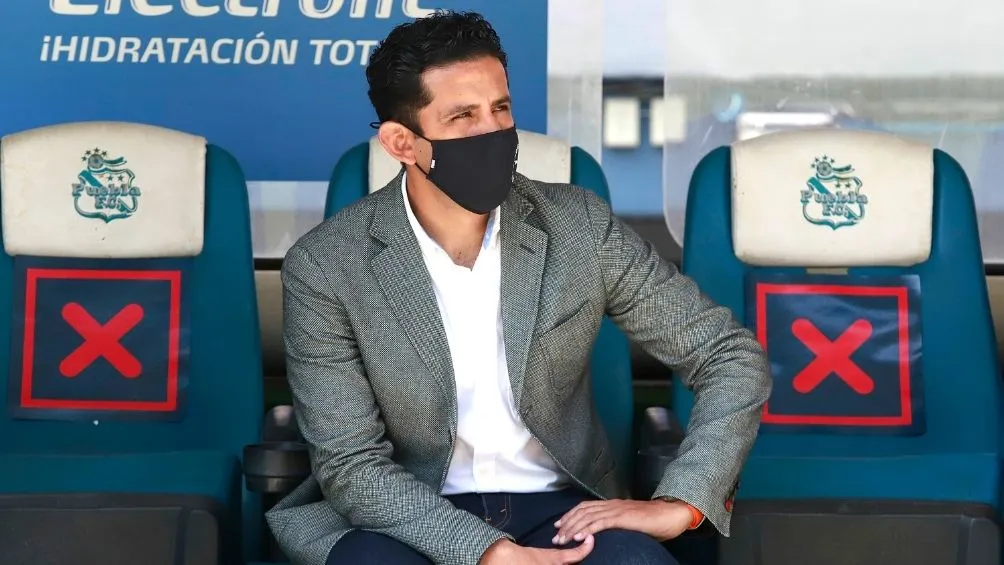 Chore Mejía en un partido con Chivas Femenil