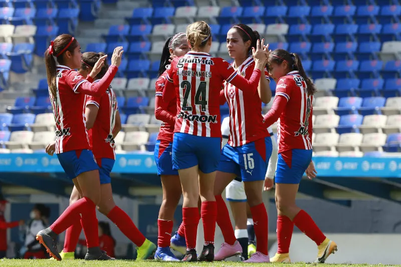 IMAGO7 Chivas Femenil en partido