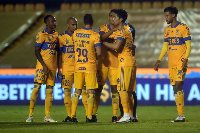Tigres en festejo de gol