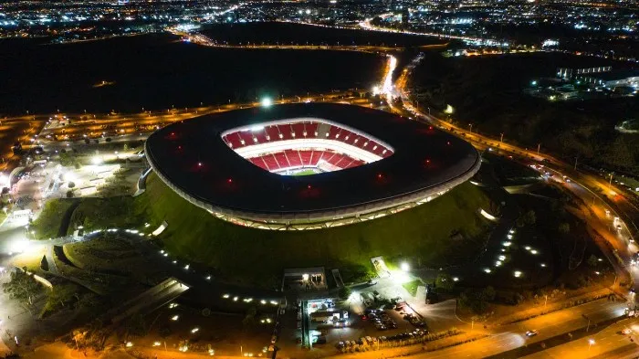 Imagen panorámica del Estadio Akron durante el Clásico Nacional