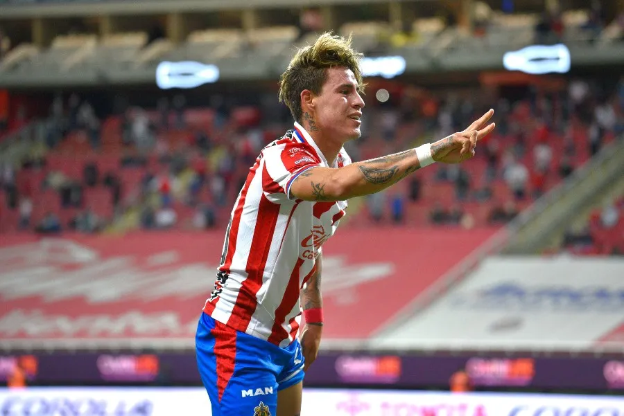 Chicote Calderón luego de anotar gol