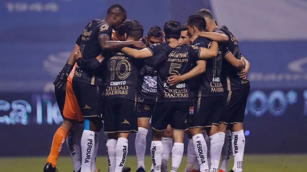 Jugadores del León en el juego de Ida