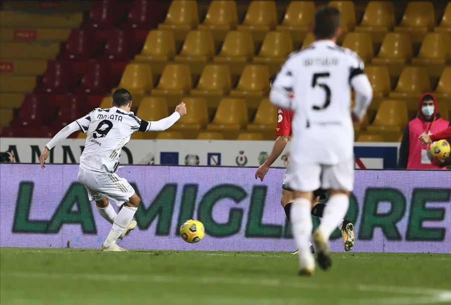 Remate de Álvaro Morata para poner al frente a Juventus