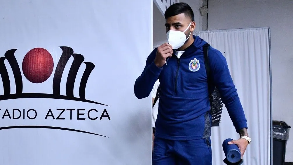 Jugadores de Chivas llegando al Azteca