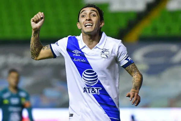 Fernández en acción ante León