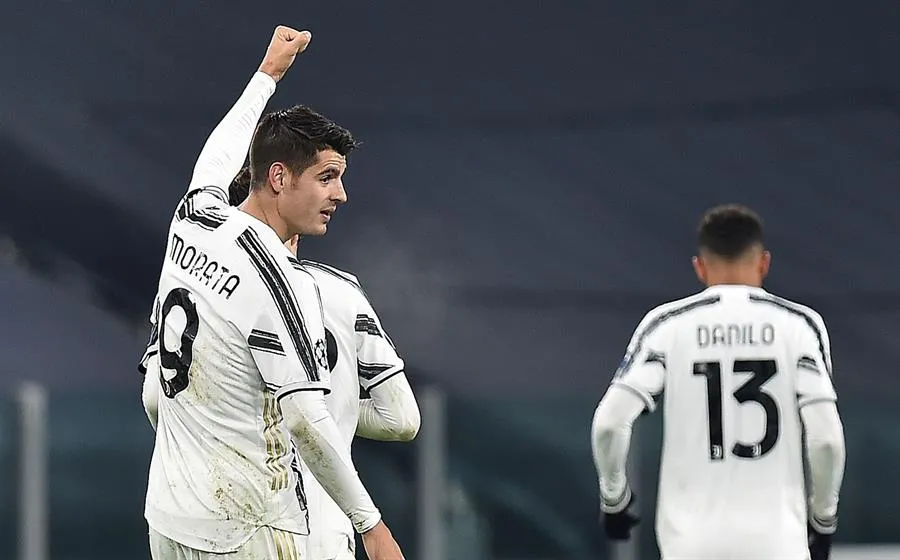 Morata festeja su gol con la Juve