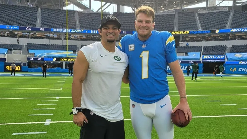 @elcastillodelsur Sergio Castillo, pateador de los Jets con Ty Long