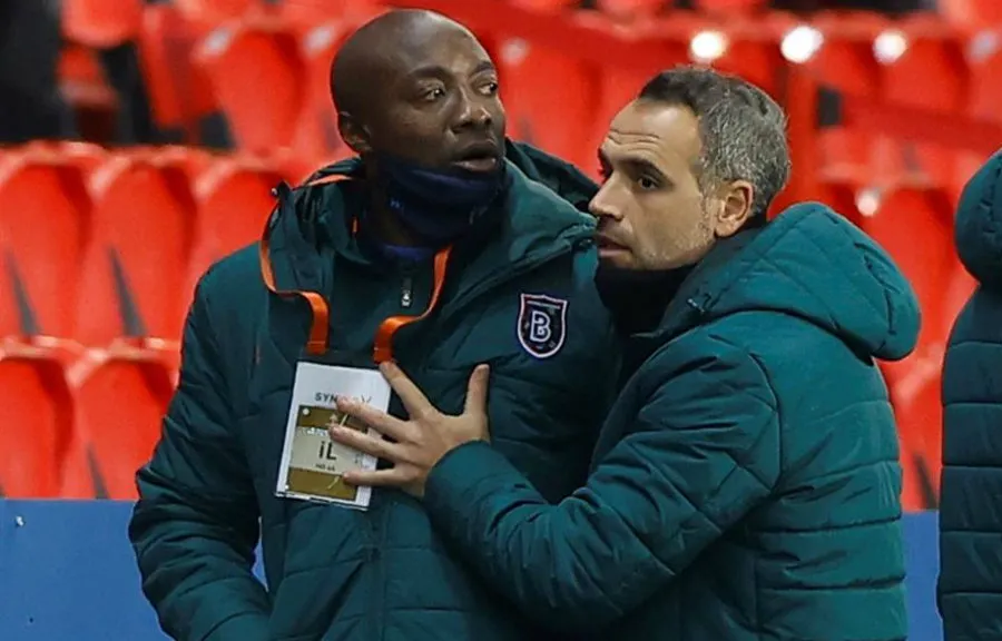 EFE Pierre Webo el afectado por los dichos del árbitro asistente