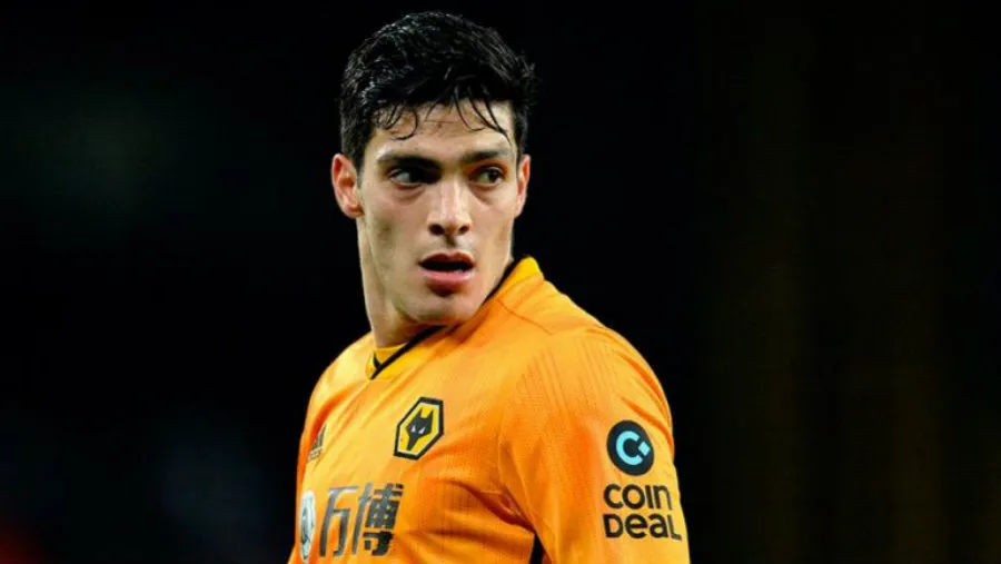 Raúl Jiménez en partido del Wolverhampton