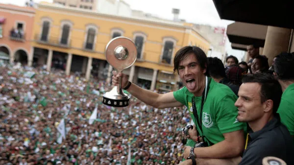 Ignacio González festejando el ascenso en 2012