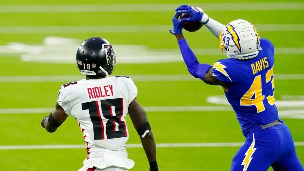 Chargers se llevó la victoria sobre Falcons