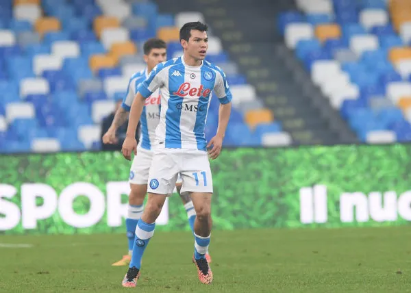 TWITTER @sscnapoliES Chucky Lozano en acción ante Sampdoria
