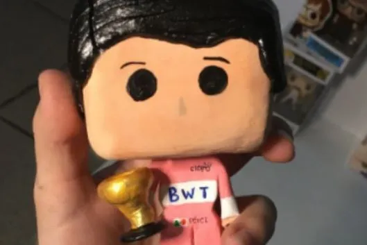 INSTAGRAM @anabnllaa Figura de Checo Pérez creada por una de sus seguidores