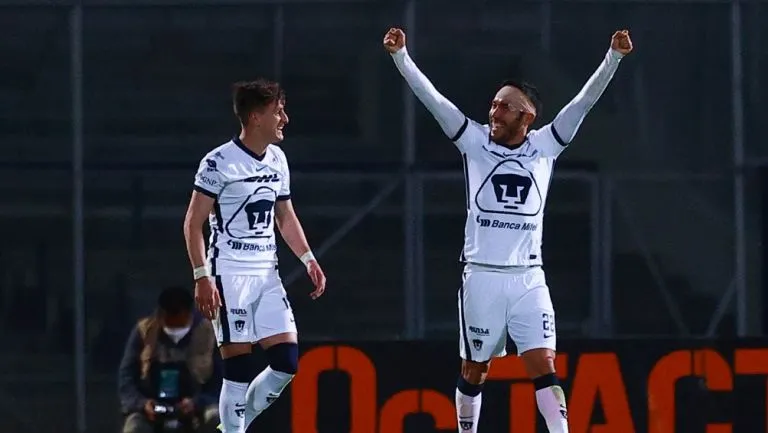 Vigón festeja su anotación ante La Máquina