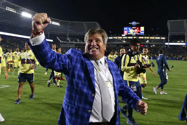 Miguel Herrera como técnico del América
