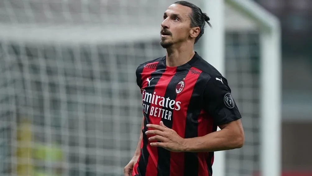 EFE Zlatan Ibrahimovic en un partido con el Milan