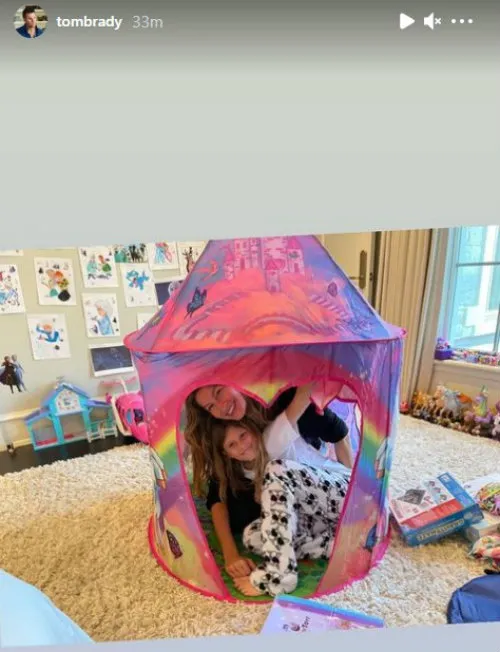 ESPECIAL Gisele Bündchen y Vivian Lake con su regalo