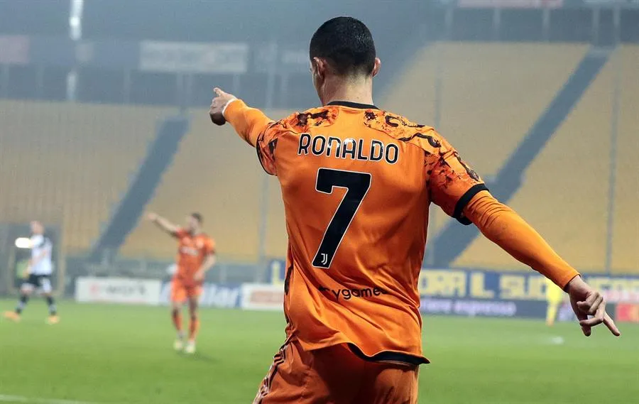 Cristiano Ronaldo en festejo con la Juventus