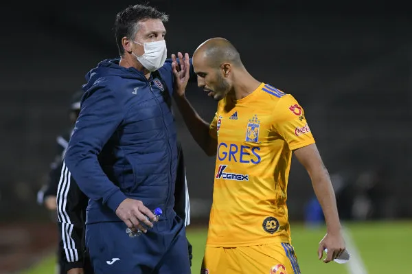 Robert Dante Siboldi y Pizarro en conflicto