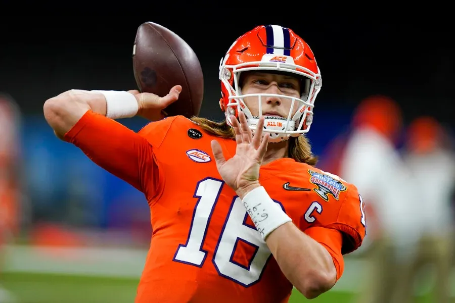 AP Trevor Lawrence en el Sugar Bowl