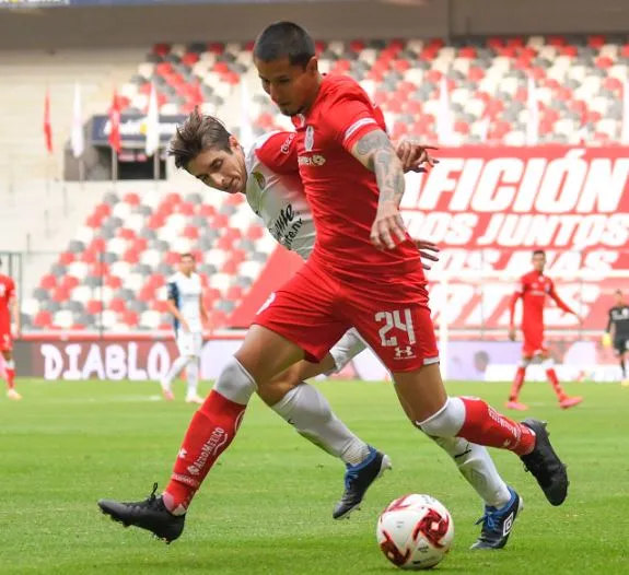 Carlos Cisneros, en duelo ante el Rebaño