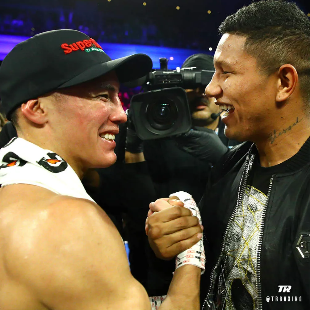 TWITTER @trboxing Alacrán Berchelt y Óscar Valdez tras una pelea