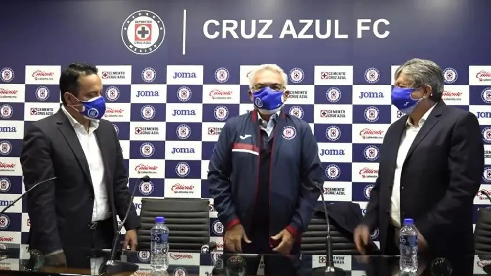 ESPECIAL Álvaro Dávila ya porta los colores de Cruz Azul