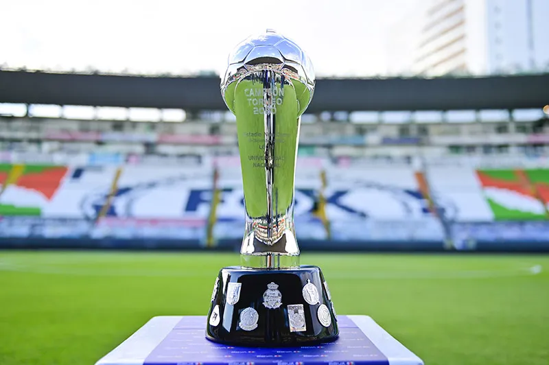 IMAGO7 Trofeo para el campeón del Guardianes