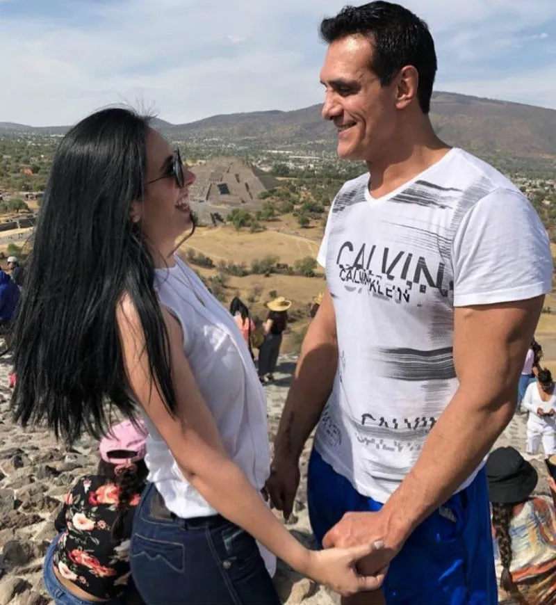 El luchador con su expareja