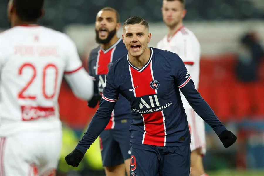 Mauro Icardi en festejo con PSG