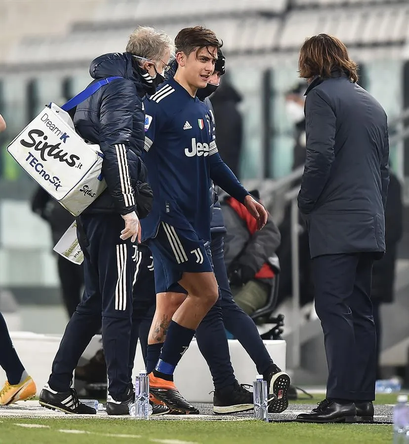 Dybala salió lesionado del partido