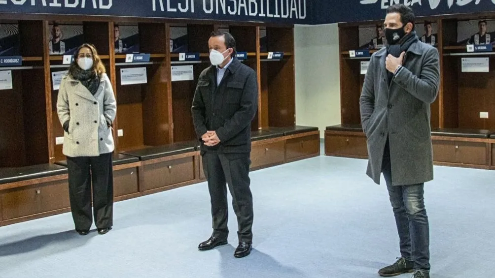 @Rayados Mikel Arriola visitó a Rayados