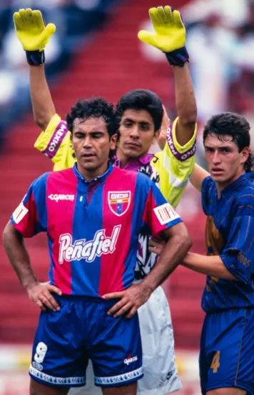 MEXSPORT Hugo Sánchez y Jorge Campos, en un juego
