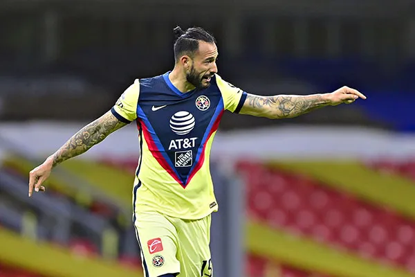 Emanuel Aguilera tras un gol con las Águilas