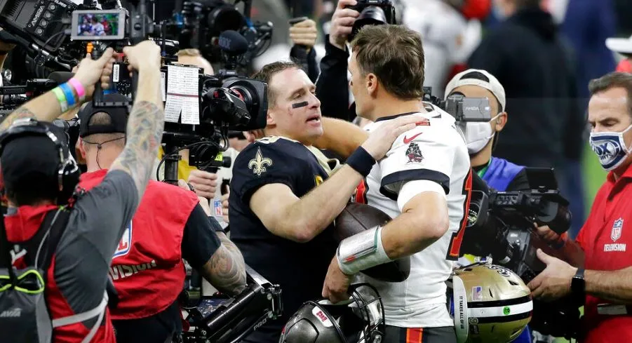 AP Drew Brees y Tom Brady, despiden tras la acción