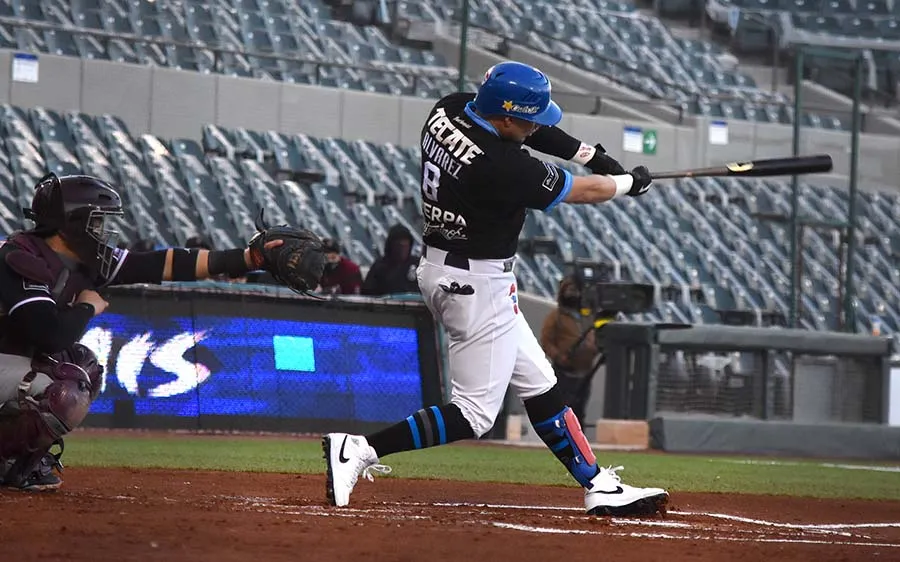 Yaquis venció a Tomateros