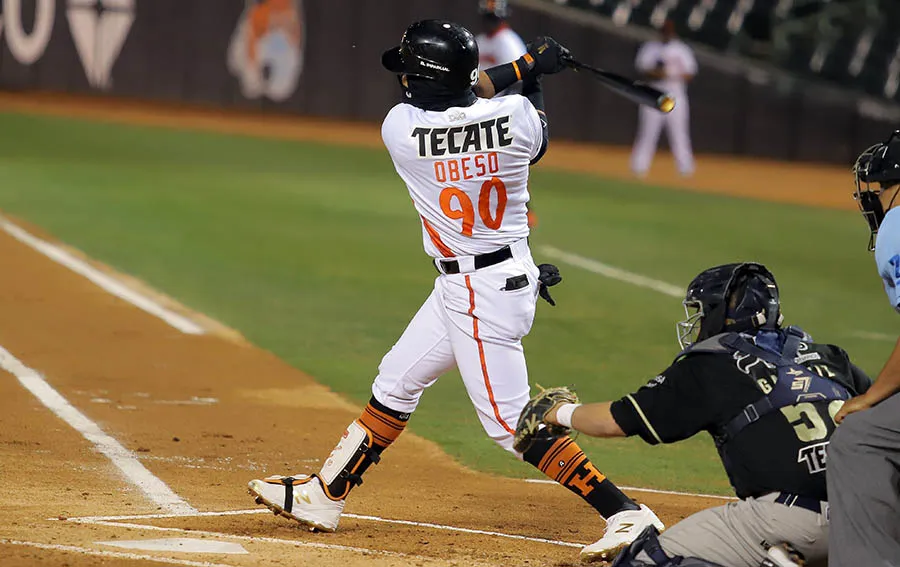 Norberto Obeso conecta elevado de sacrificio en triunfo de los Naranjeros