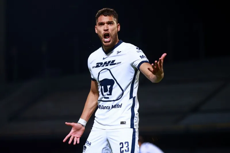 Nicolás Freire en partido