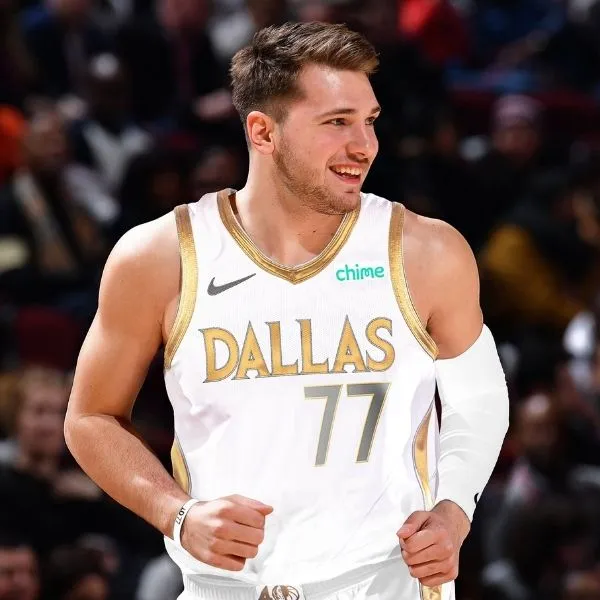 @luka7doncic Doncic en un partido con Dallas