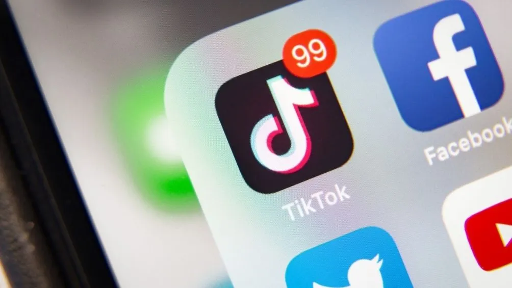 ESPECIAL Italia bloqueó TikTok hasta el 15 de febrero