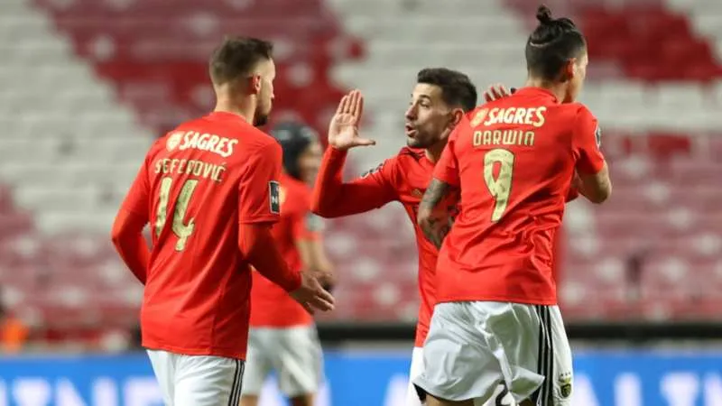 EFE Benfico en partido